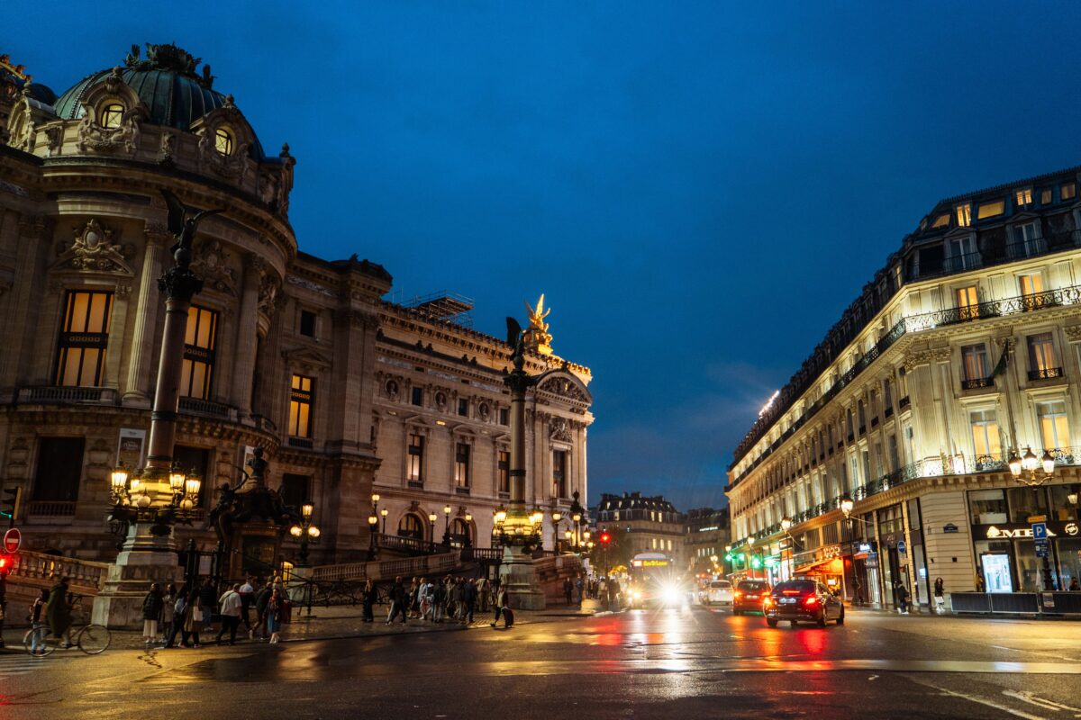 Agression homophobe dans le Marais : le président de FLAG! grièvement blessé, l’enquête en cours